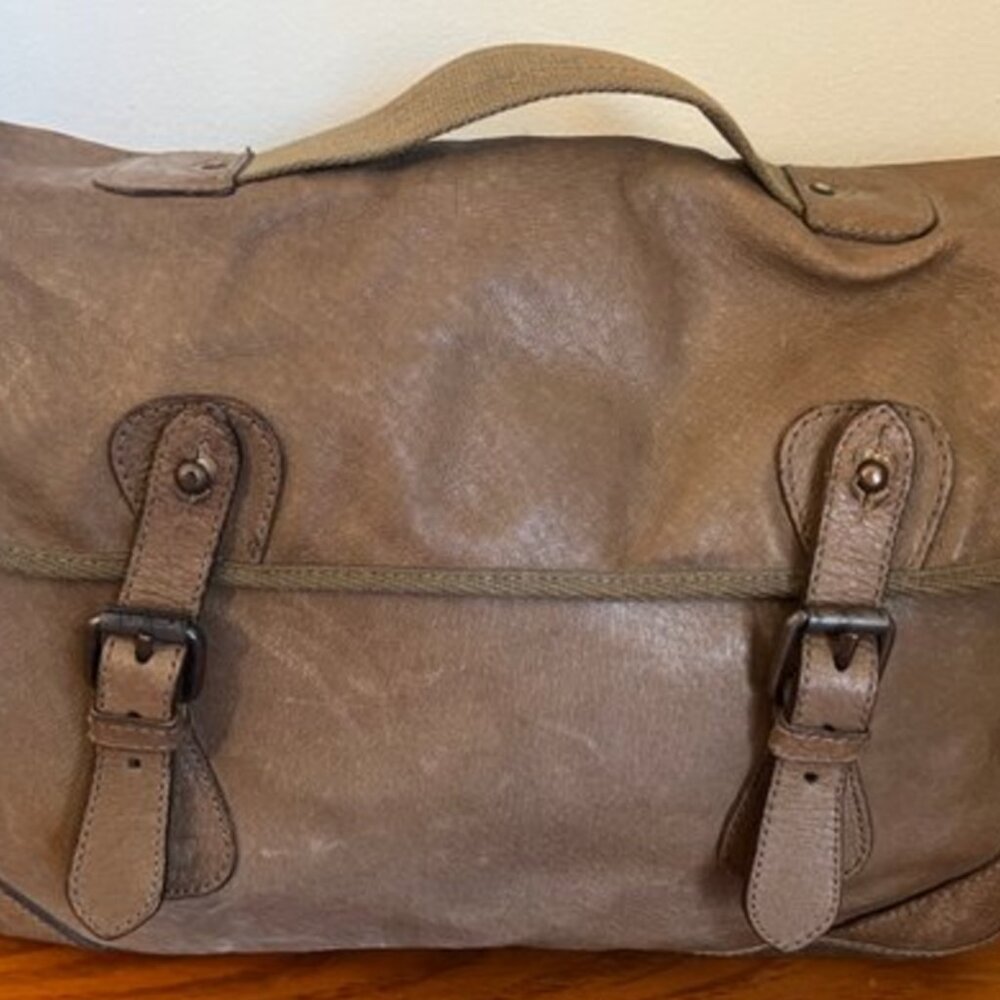 Vintage Banana Republic Leather Messenger Bag